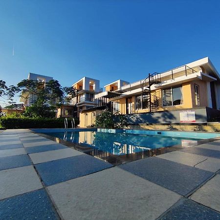Royal Meadows Igatpuri 2Bhk Poolside Villa Esterno foto