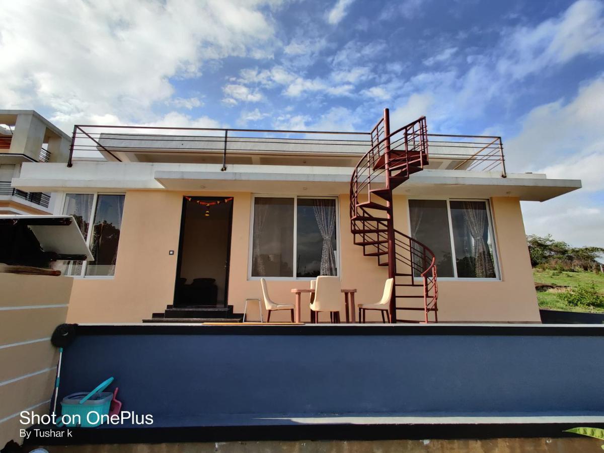 Royal Meadows Igatpuri 2Bhk Poolside Villa Esterno foto