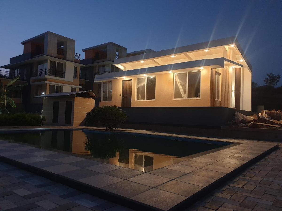 Royal Meadows Igatpuri 2Bhk Poolside Villa Esterno foto