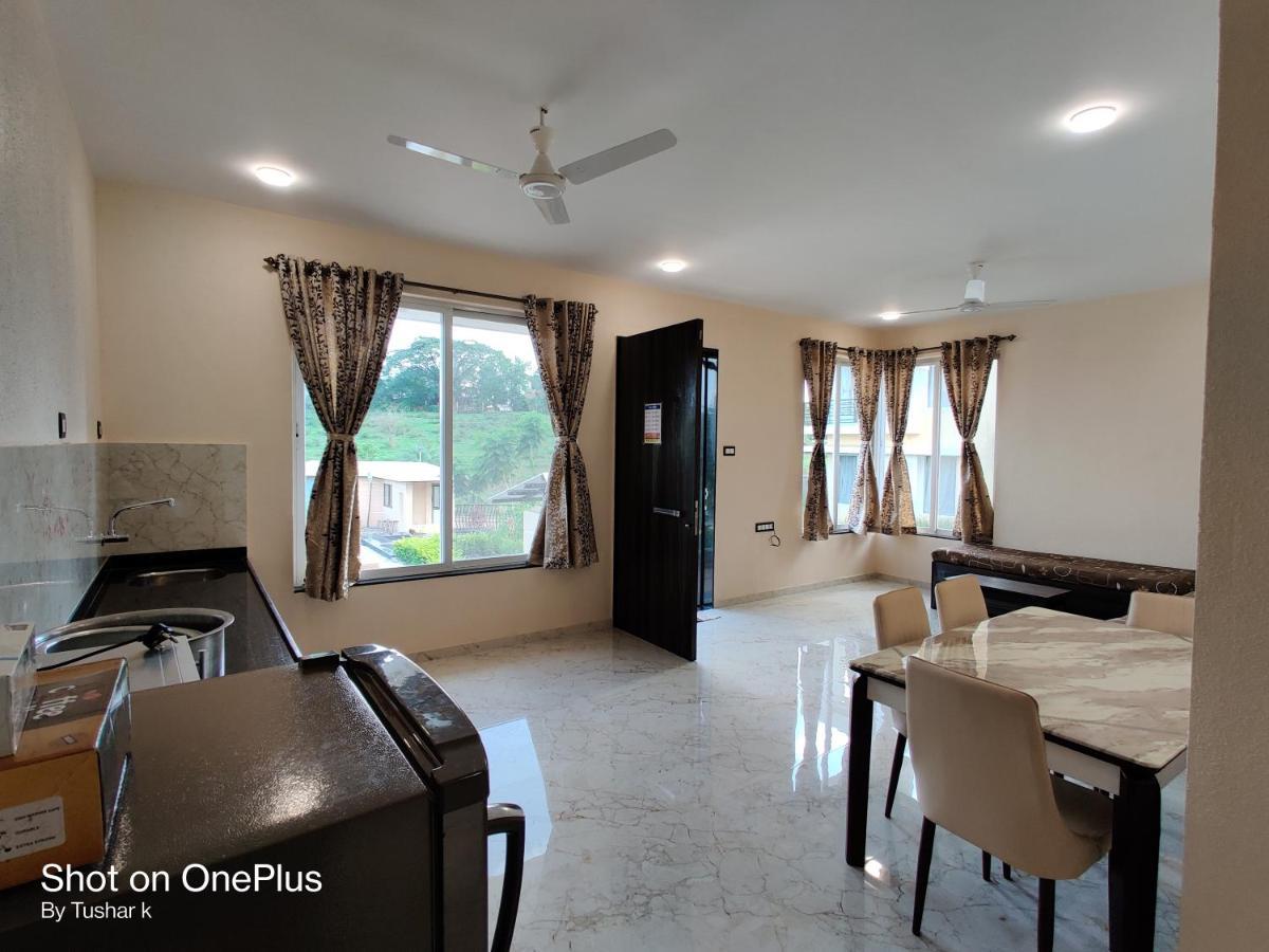Royal Meadows Igatpuri 2Bhk Poolside Villa Esterno foto