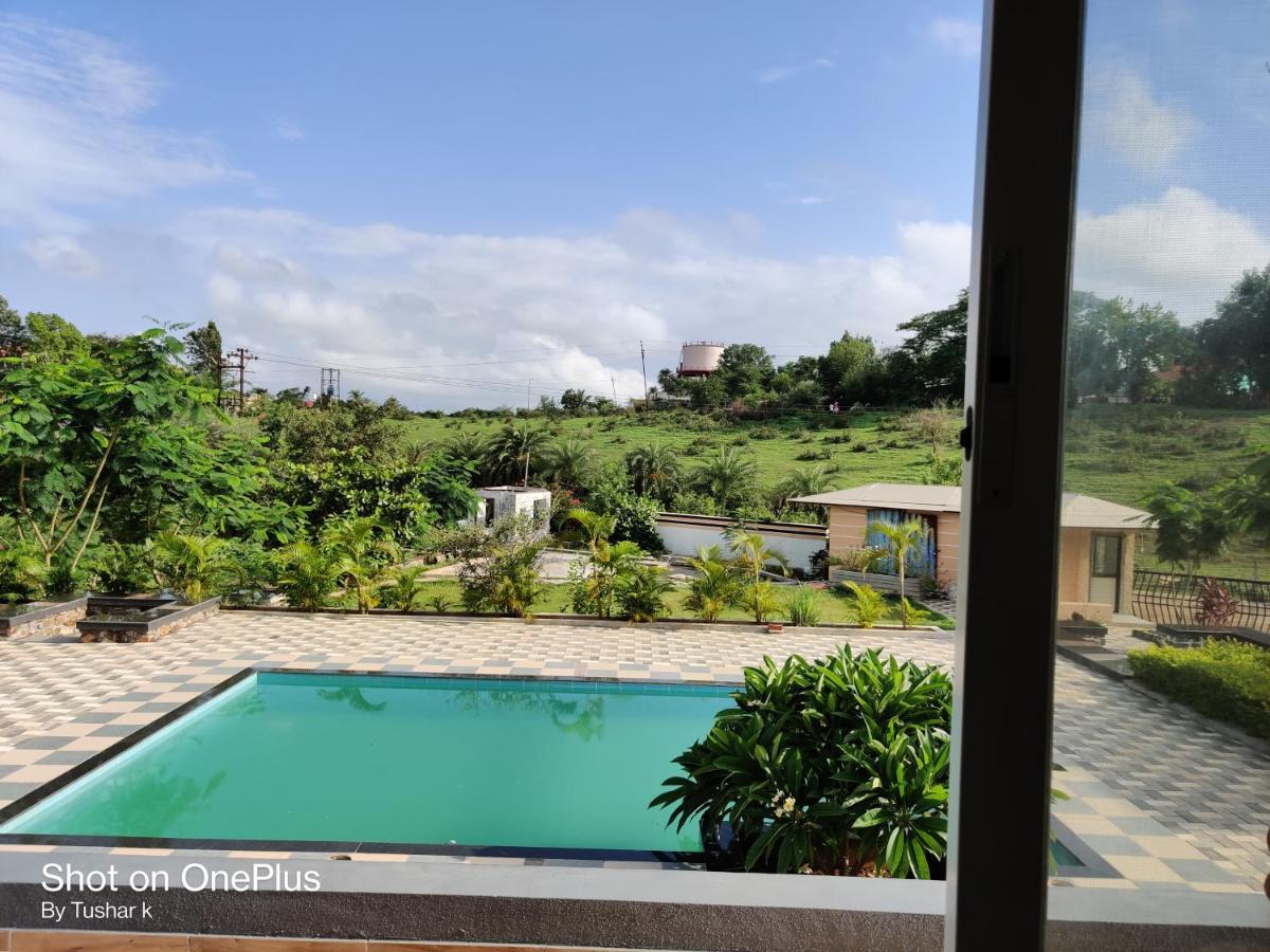 Royal Meadows Igatpuri 2Bhk Poolside Villa Esterno foto