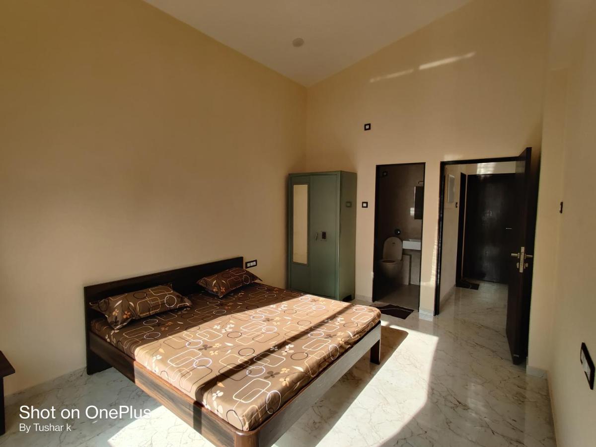 Royal Meadows Igatpuri 2Bhk Poolside Villa Esterno foto