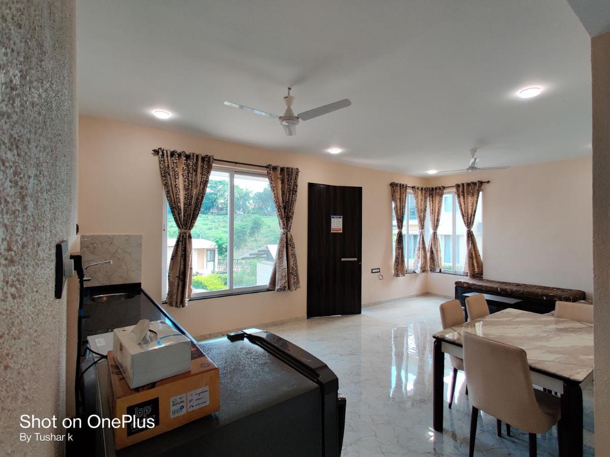Royal Meadows Igatpuri 2Bhk Poolside Villa Esterno foto