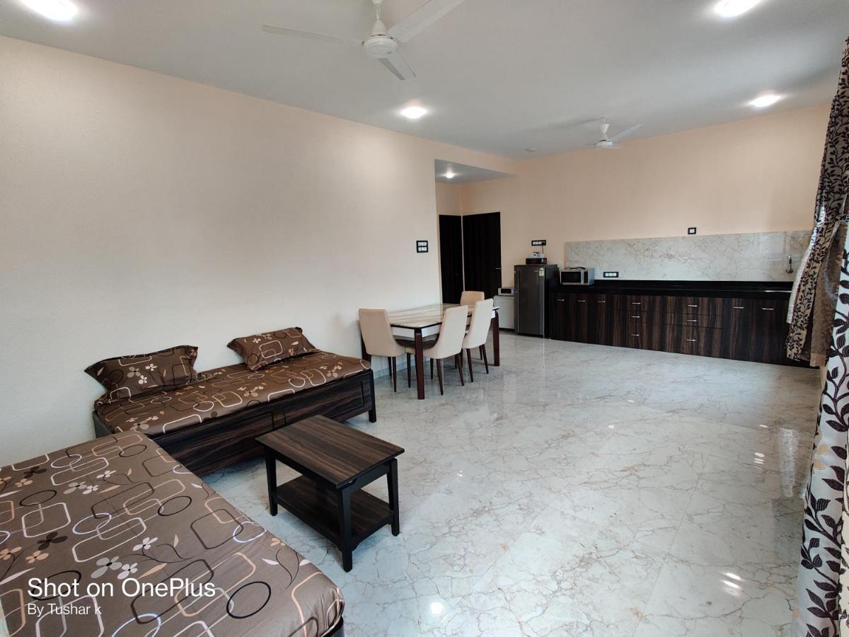 Royal Meadows Igatpuri 2Bhk Poolside Villa Esterno foto