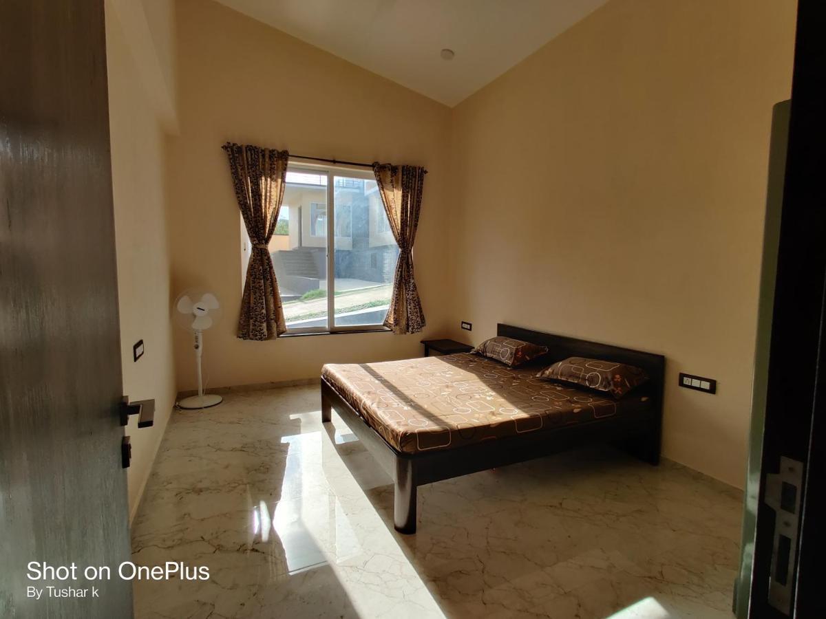 Royal Meadows Igatpuri 2Bhk Poolside Villa Esterno foto